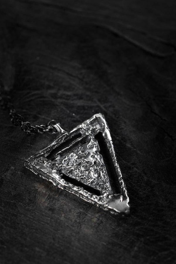 Rough triangular necklace - sand cast pendant - image 5